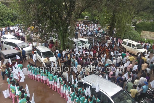 Yettinahole protest